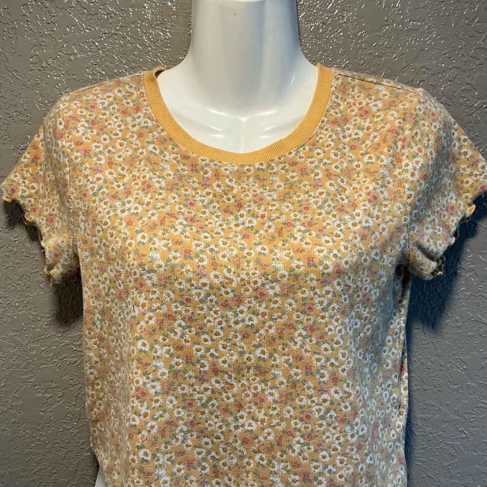 Arizona Jean Company Yellow Floral Short Sleeve Top